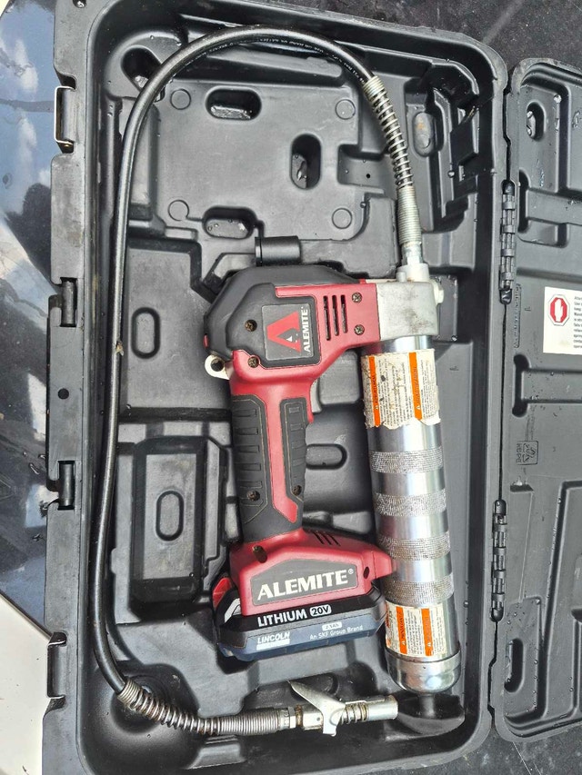 electric grease gun