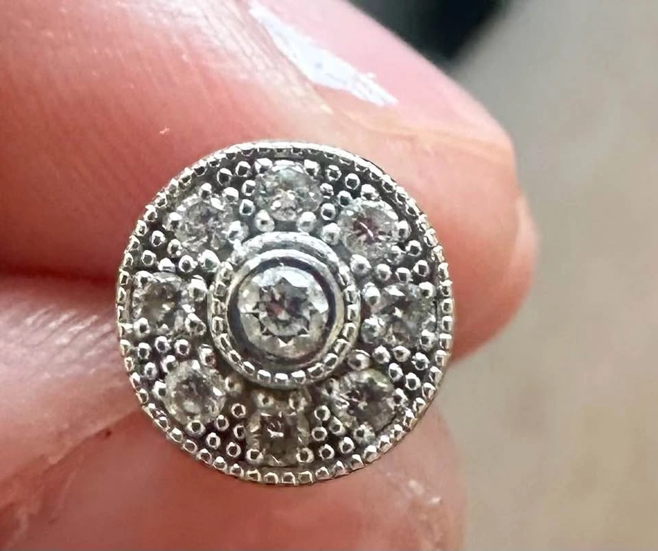 18k White Gold Diamond Cluster Stud Earrings - photo 3
