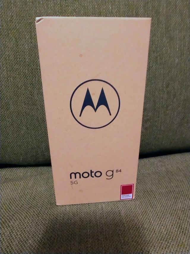 Motorola Moto G84 5g 12/256 - $190 - photo 3