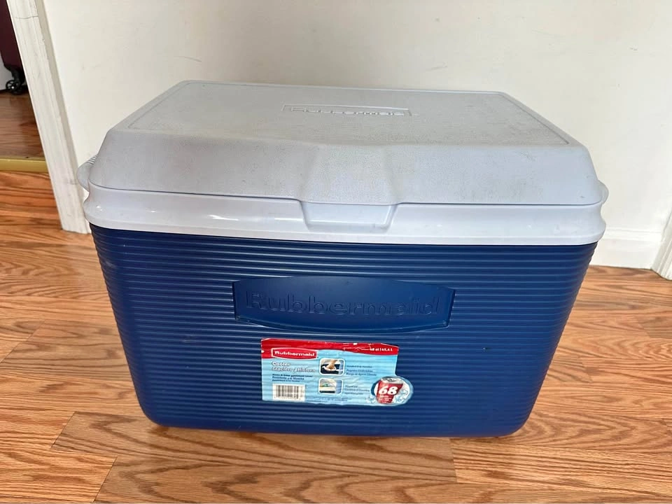 🧊 Rubbermaid 48-Qt Cooler