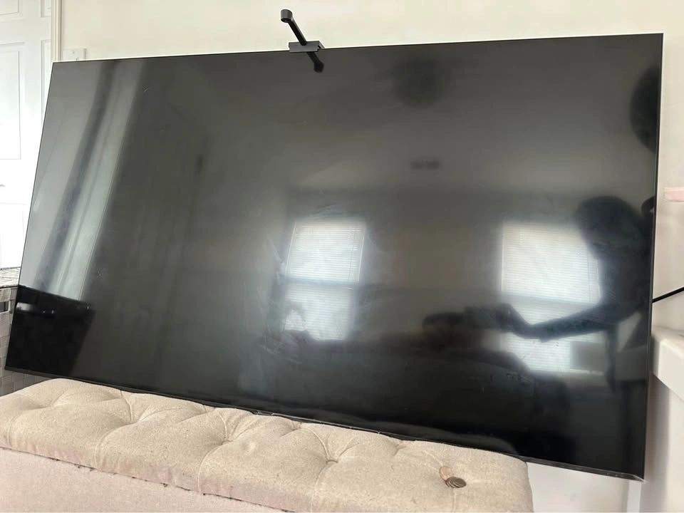Samsung 65” 4K Smart TV - photo 2
