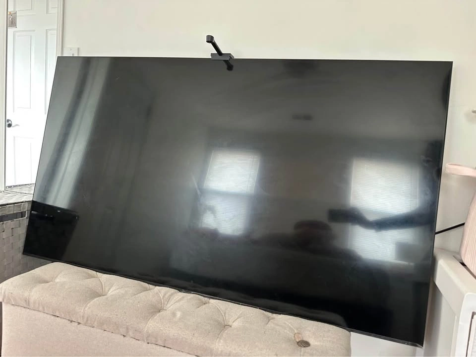 Samsung 65” 4K Smart TV - photo 3