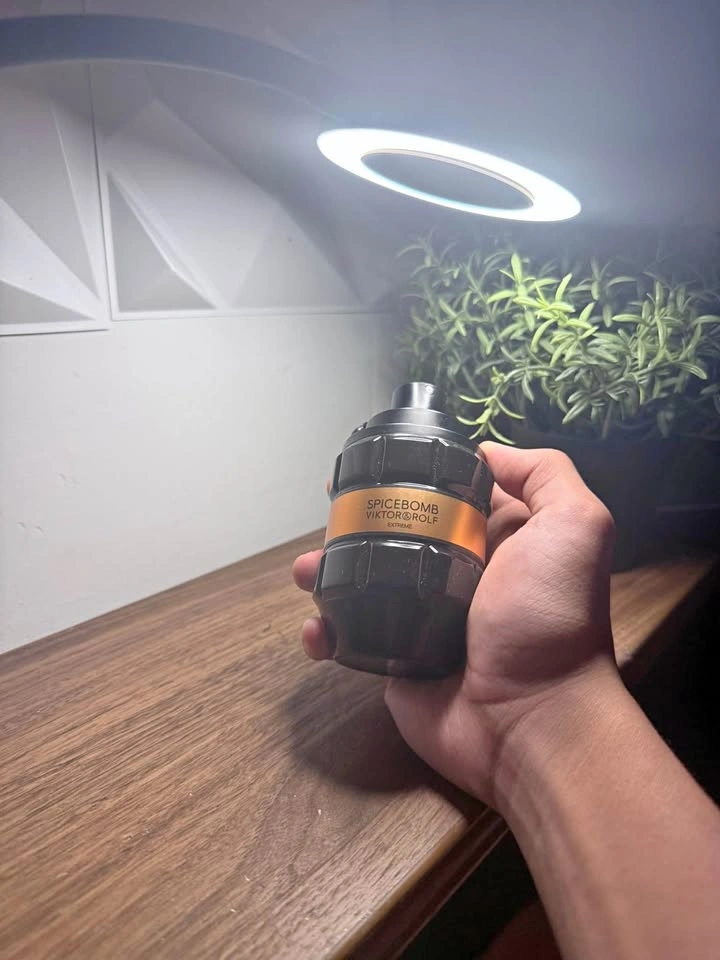 Viktor&Rolf Spicebomb (Unused)
