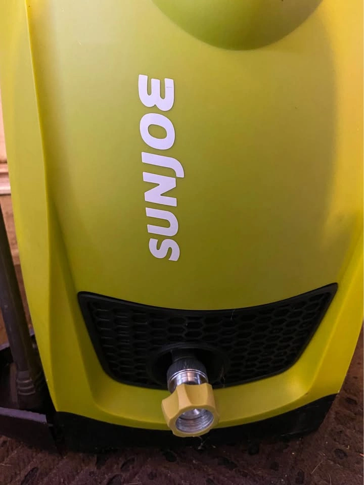 SunJoe Pressure Washer - photo 3