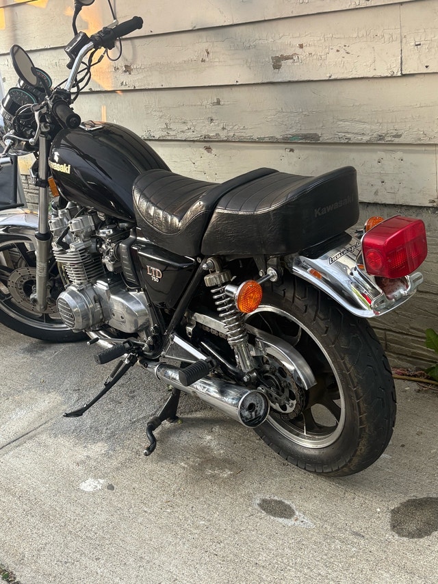 1980 Kawasaki kz750 Ltd barn find - photo 3