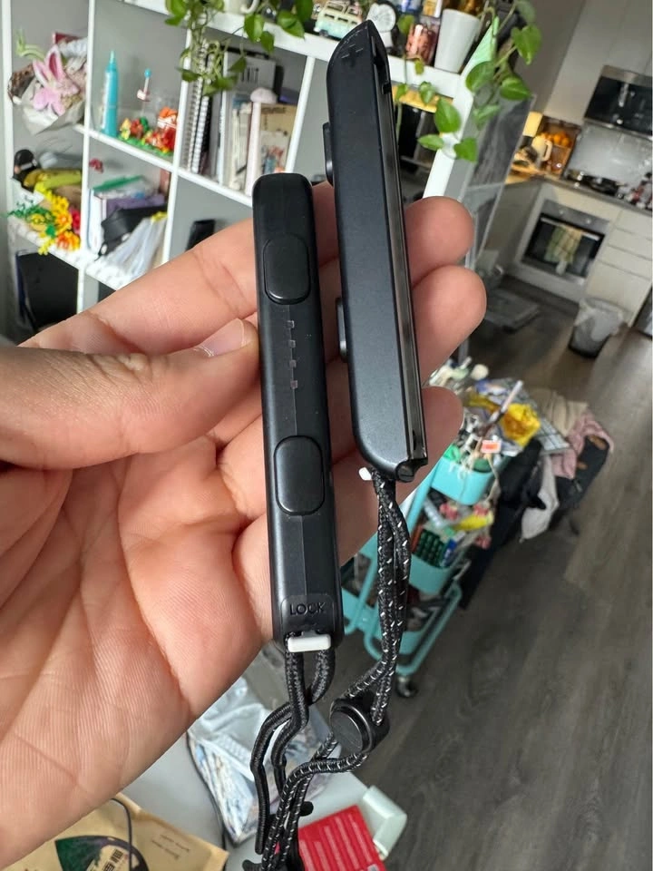 Nintendo Switch OLED - photo 4