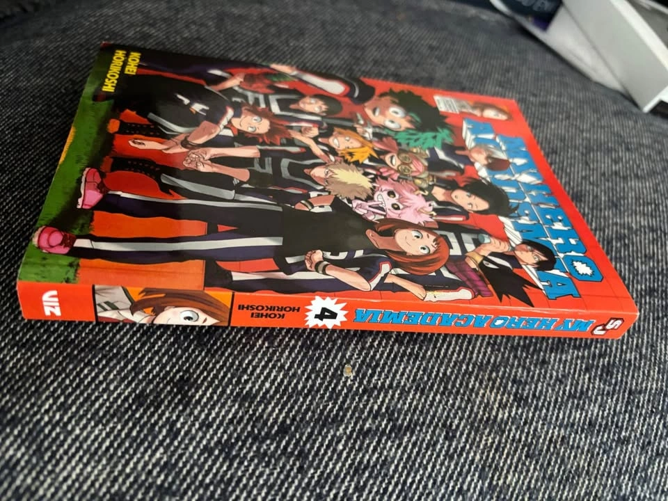 My Hero Academia books 1-4 - photo 3