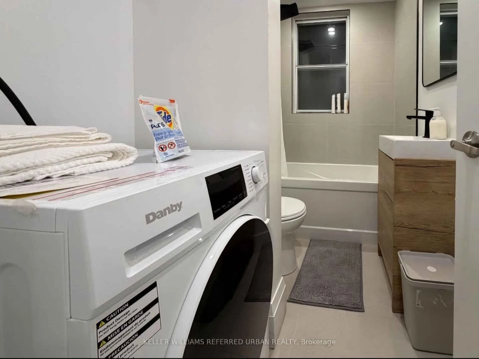 2 Beds 1 Bath - Apartment Toronto - photo 3