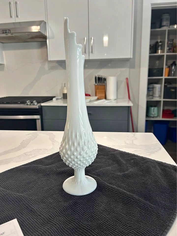 Vintage Fenton hobnail tapered vase