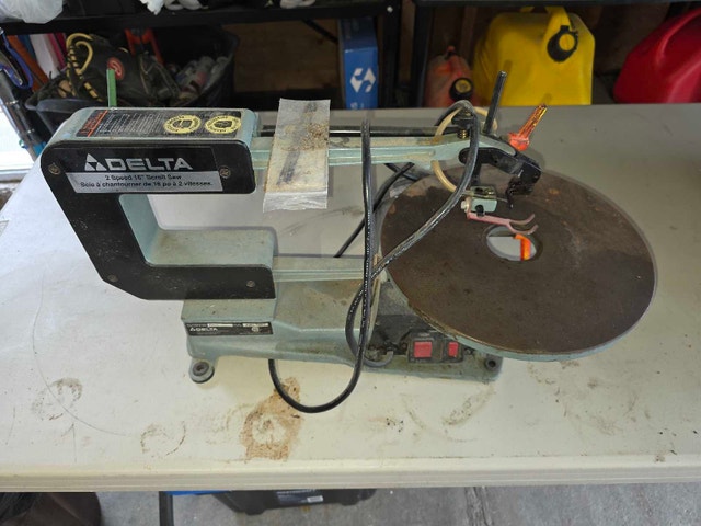 Delta 16" Scroll Saw