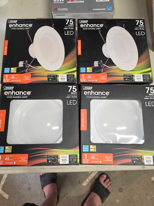 Feit Electric Retrofit 5 or 6 inch Recessed Light - photo 2