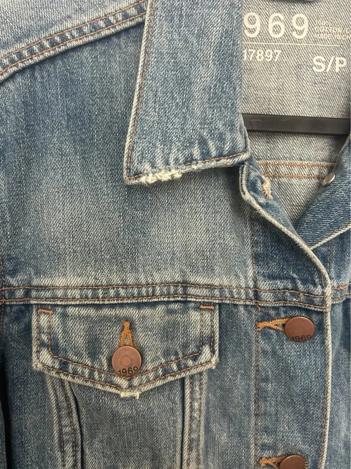 Gap 1969 Medium Wash Distressed Denim Trucker Jacket Size S - photo 4