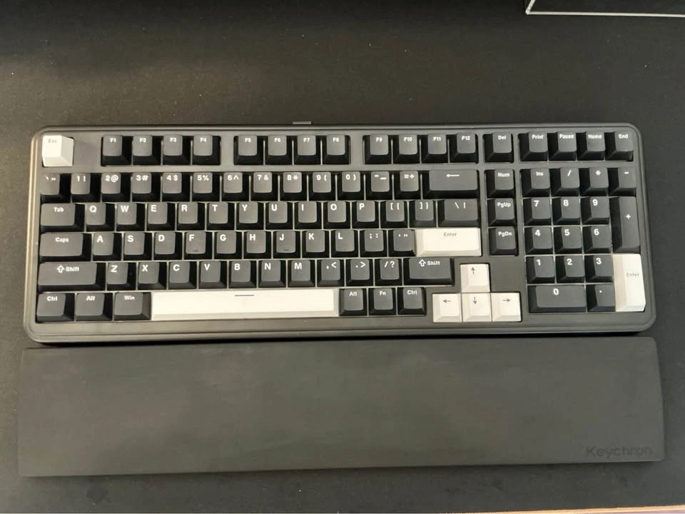 Full-size Mechanical Keyboard + Wrist Rest Combo - photo 4