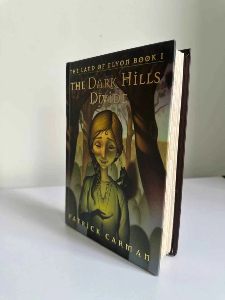 The dark hills divide - photo 5