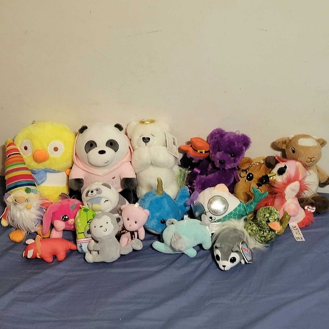 Huge Plush Lot Price Is For Everything