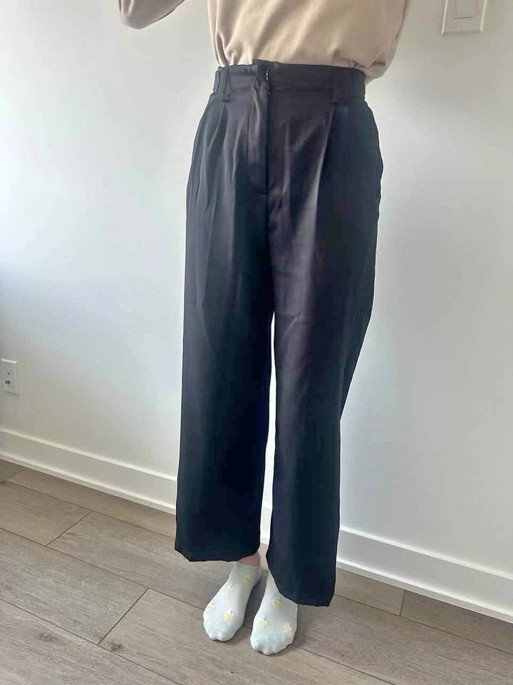 Black High-Waisted Wide-Leg Trousers