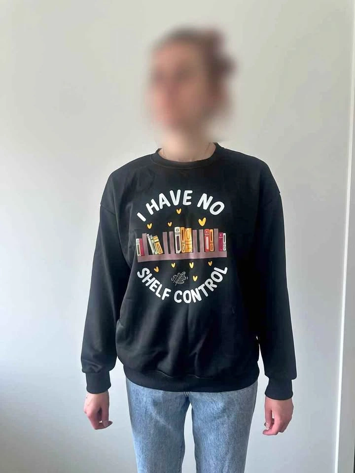 Black Graphic Sweatshirt "I Have No Shelf Control"