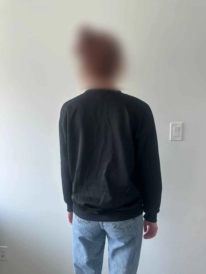 Black Graphic Sweatshirt "I Have No Shelf Control" - photo 2