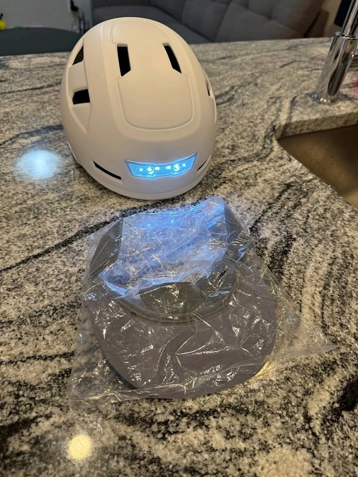 XNITO “Lightning” E-Bike Helmet – Medium – White