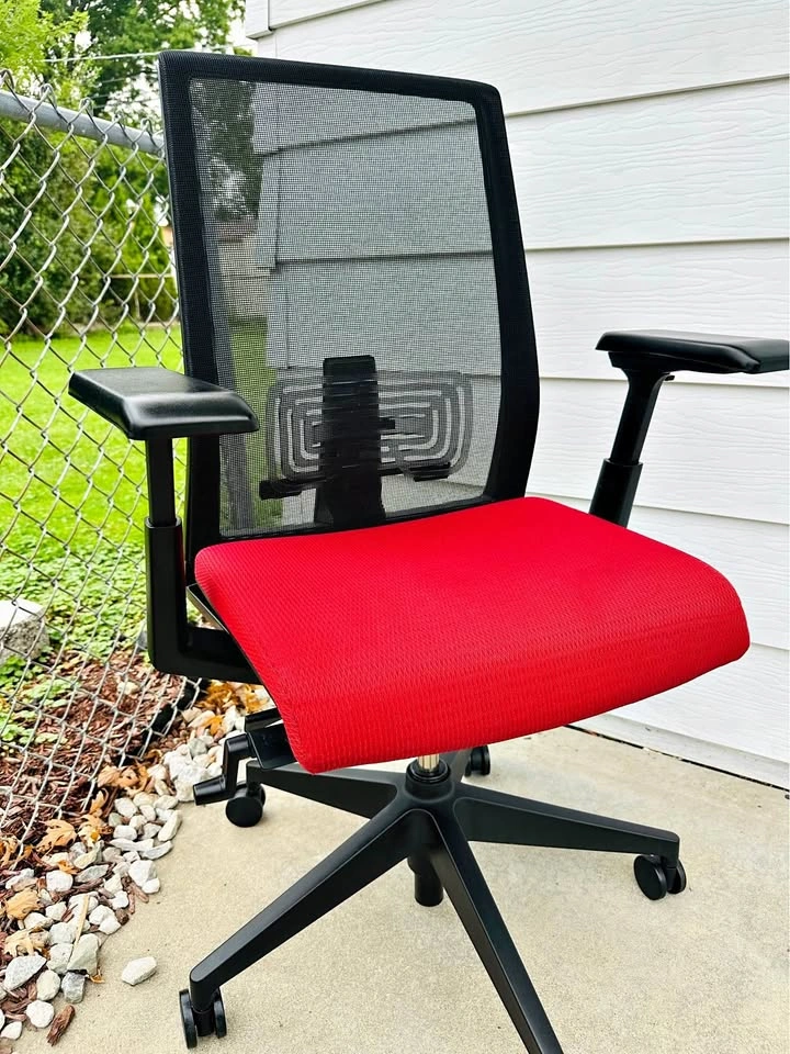 Haworth Very Ergonomic Office Chairs