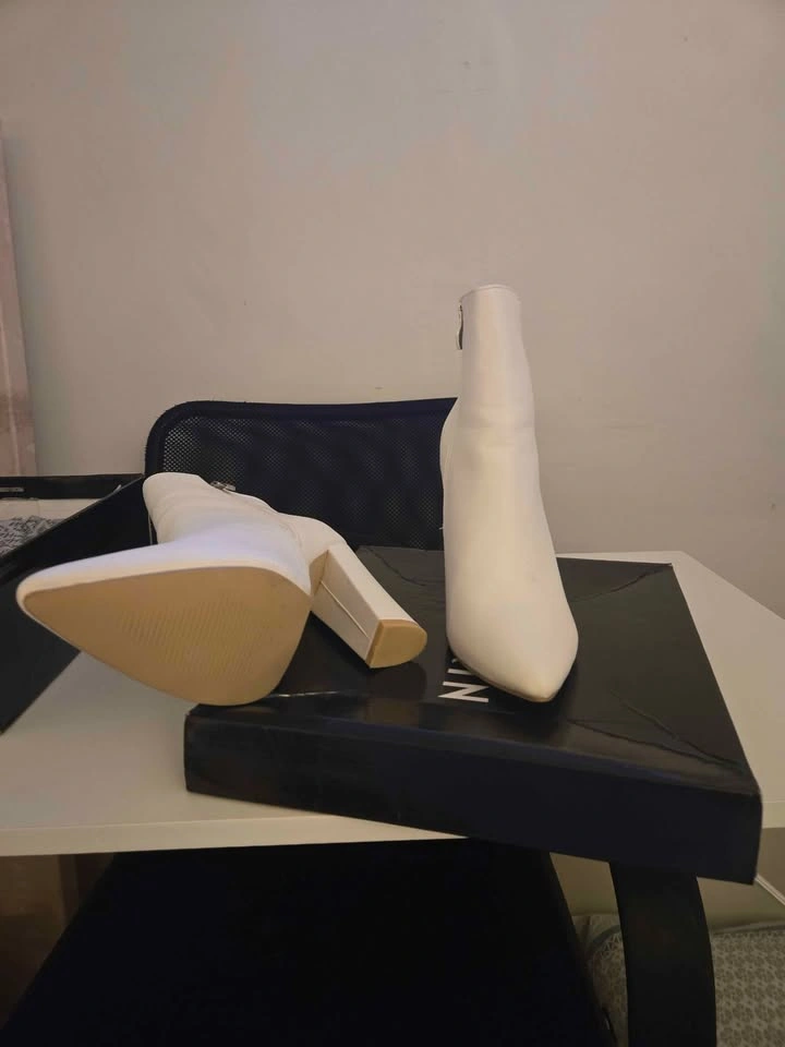 White SHEIN Boots – EU 37 – Worn Once - photo 2