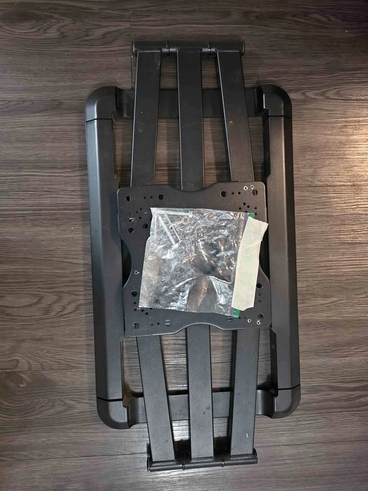 Full Motion TV Wall Mount
