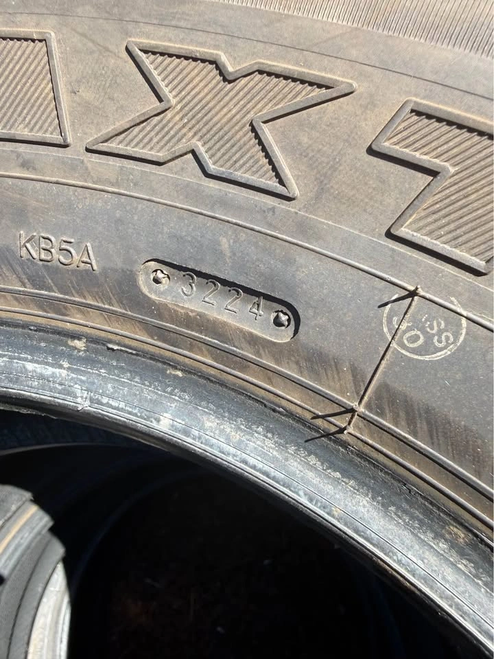 265/60/18 Winter Tires - Maxtrek Trek M7 - photo 3