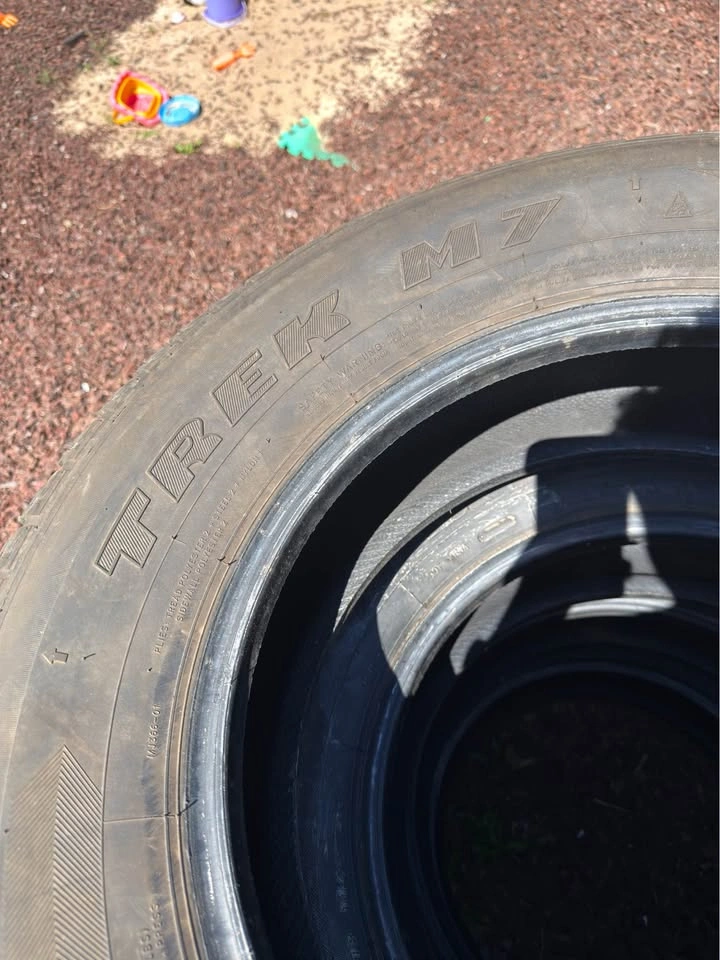 265/60/18 Winter Tires - Maxtrek Trek M7 - photo 4