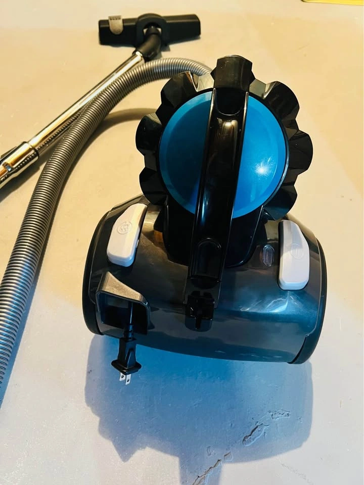 Bissell Cleanview Canister Vacuum Cleaner - photo 3