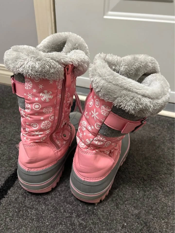 Kids Winter Boots Size 3 - photo 3