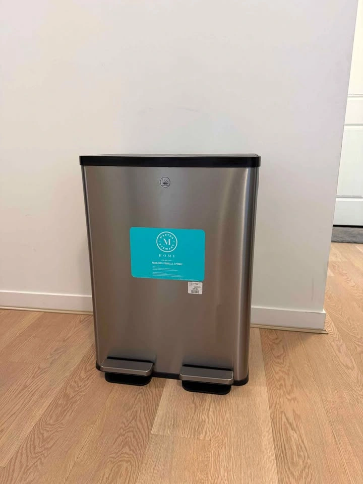 Martha Stewart Dual-Compartment Step Trash & Recycling Bin - photo 3