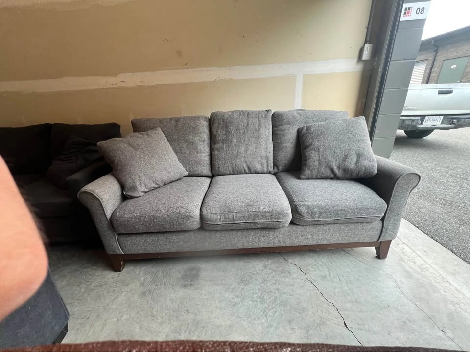 Free Delivery 🚛 Grey Couch Potato Sofa Couch - photo 5