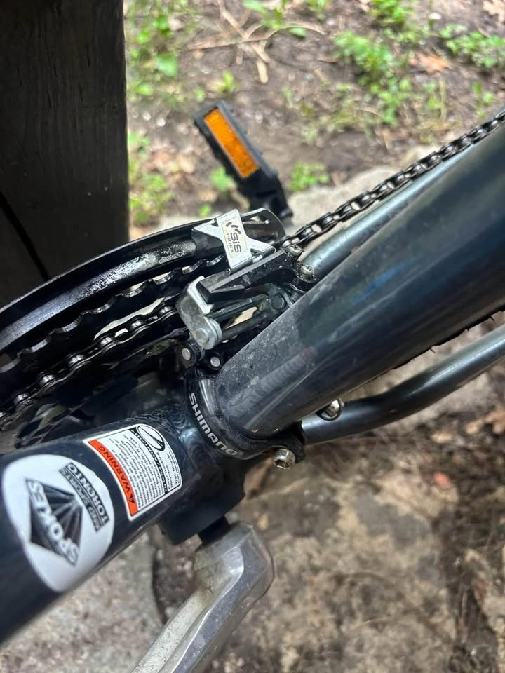 Trek Navigator 2.0 Bike – 21 Speed – 16.5” Frame - photo 4