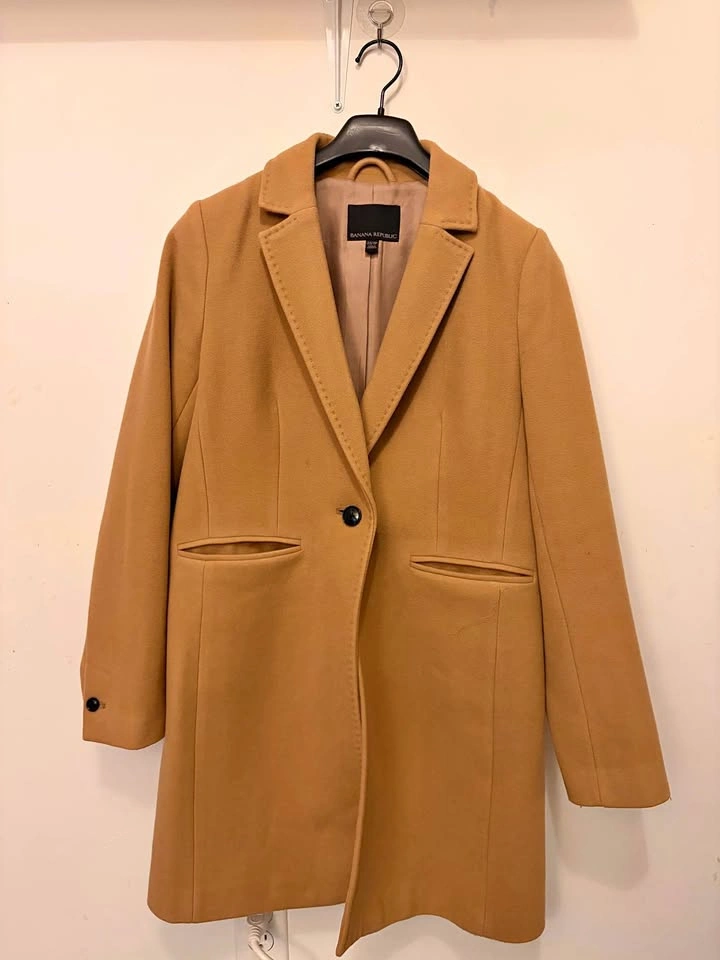 Banana Republic Women Camel Wool Coat (XS)