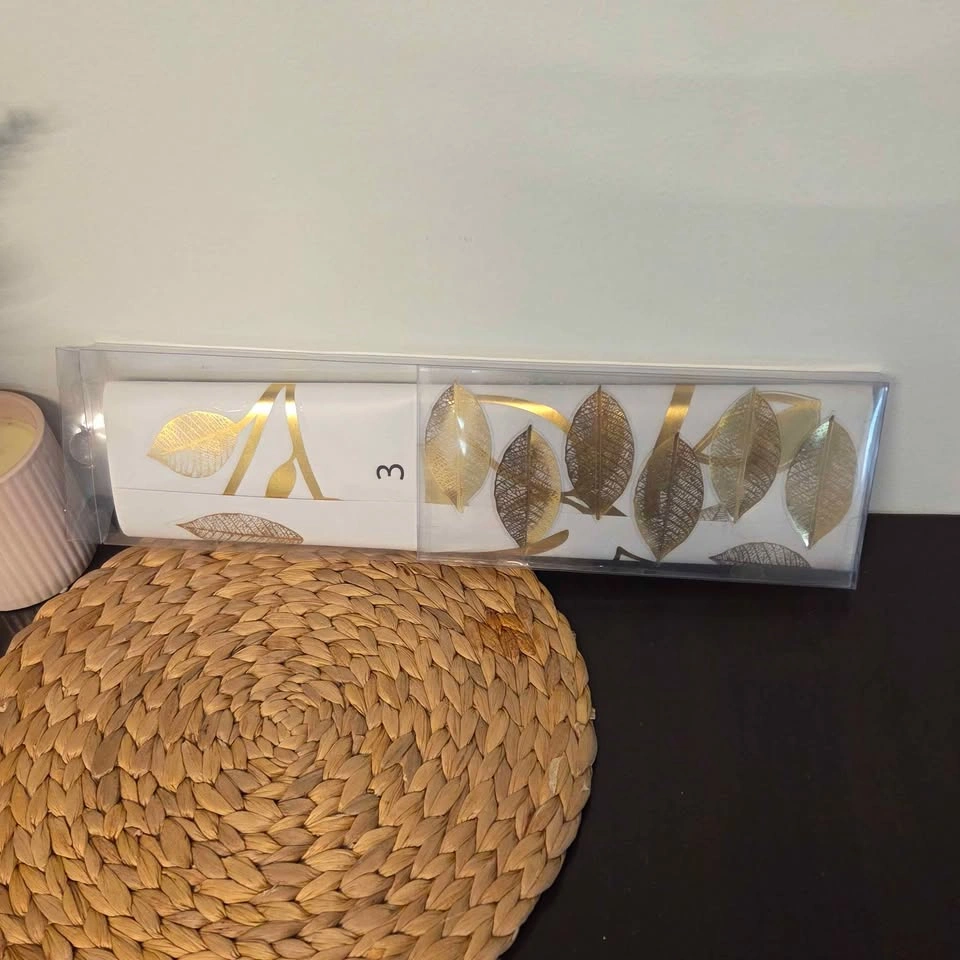 Multiple decor items - photo 5