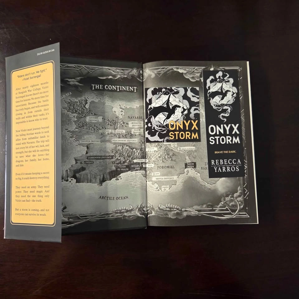 Onyx Storm by Rebecca Yarros Hardcover Book - photo 3