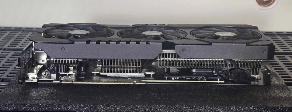 ASUS TUF Gaming GeForce RTX 3070 - photo 4