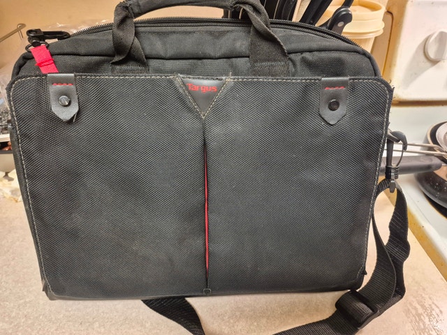 Targus 15-15.6" Classic+ Toploading Case (Black) Model CN515