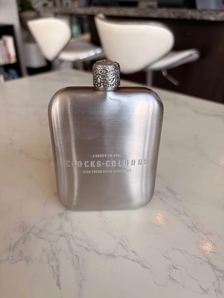 CLOCKS + COLOURS Stainless Steel Hip Flask with Leatherette Case - photo 2
