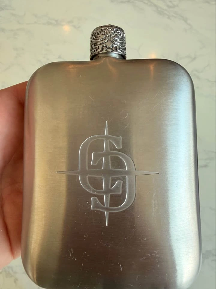 CLOCKS + COLOURS Stainless Steel Hip Flask with Leatherette Case - photo 3