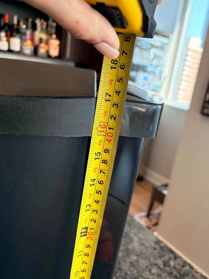 Slim Step-On Garbage Bin with Removable Inner Bin – $15 - photo 4