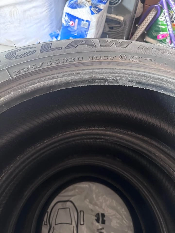4 Winter Tires 235/55 R20 - photo 3