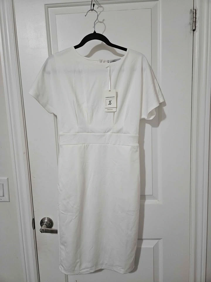 White Bodycon Dress still with its tag - photo 2