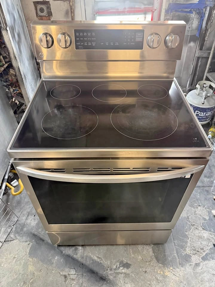 LG Electric Range