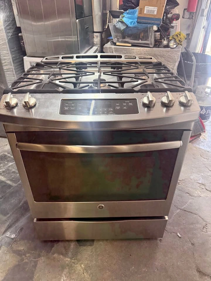 GE Stainless Steel Gas Range