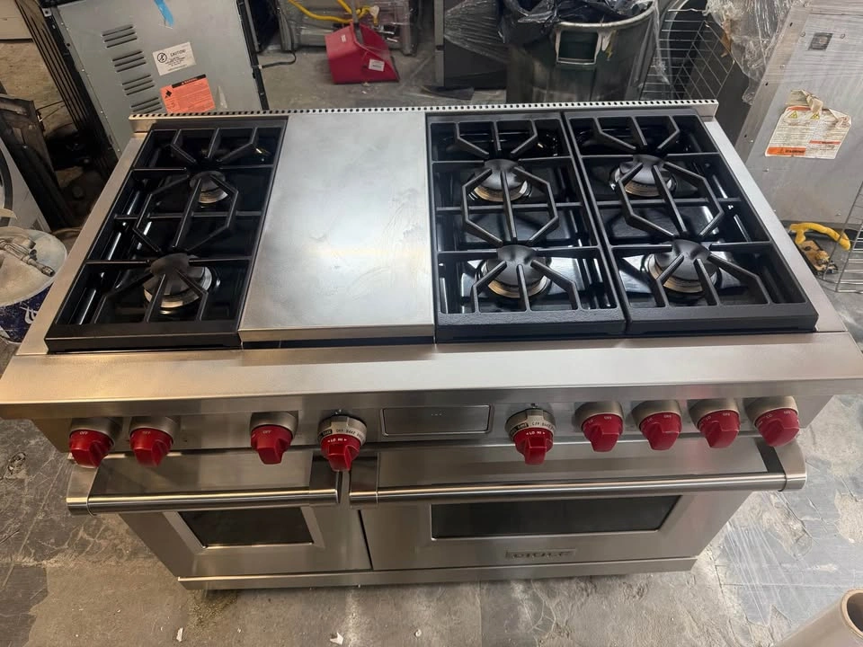 Wolf 48" Dual Fuel Range with 6 Burners and Griddle - photo 2