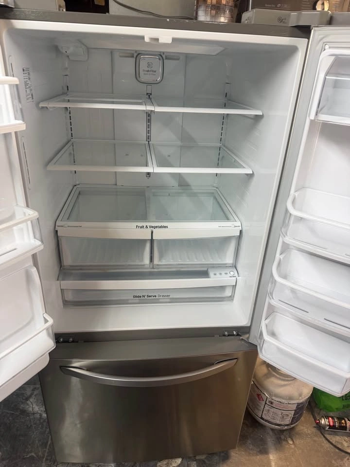 LG French Door Refrigerator - photo 2