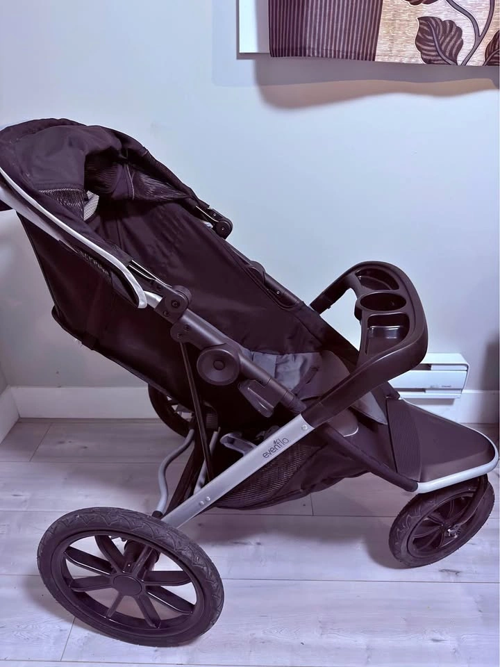 Stroller - evenflo jogging stroller
