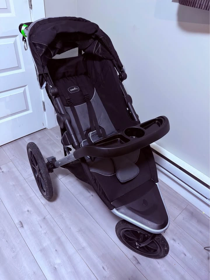 Stroller - evenflo jogging stroller - photo 4