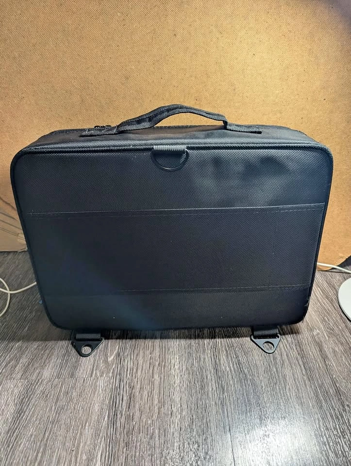 Travel Professional Handheld Makeup Case